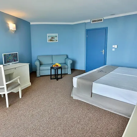 Hotel Sofia 4*