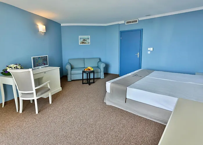 Hotel Sofia - Inclusive&private 4*